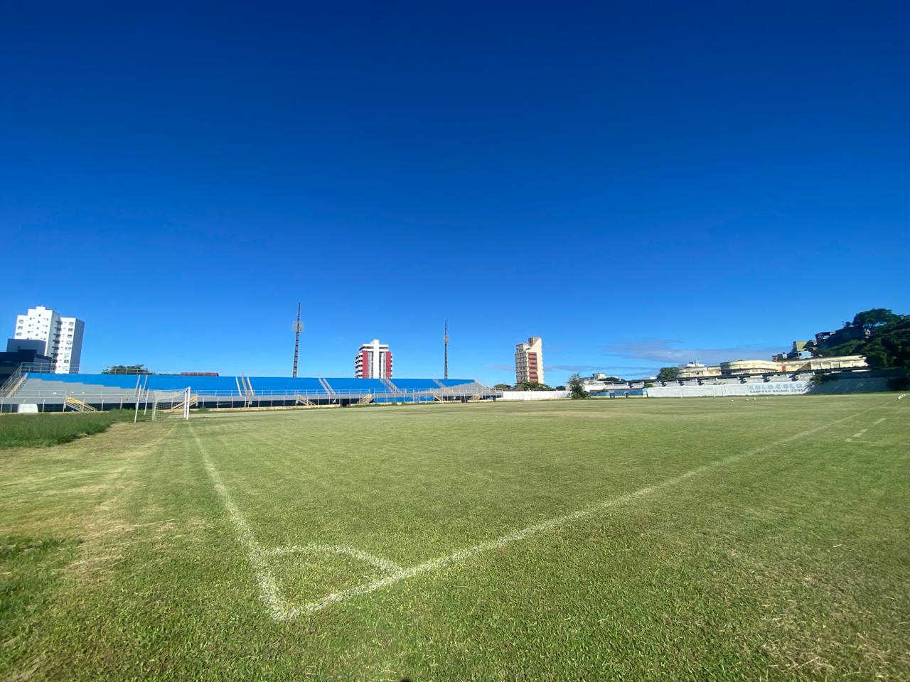Estádio Mário Pessoa passa por ajustes finais para reabertura
