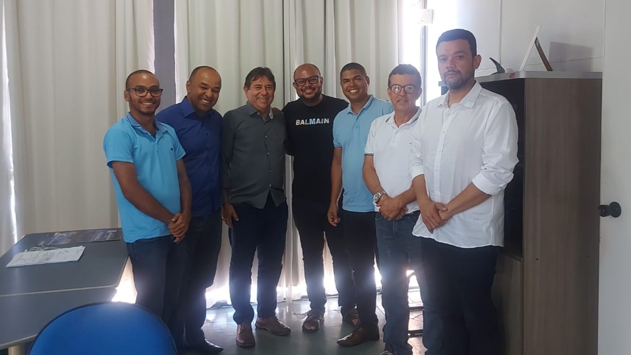 Secretaria de Desenvolvimento Econômico discute avanços para o município em reunião com vereadores