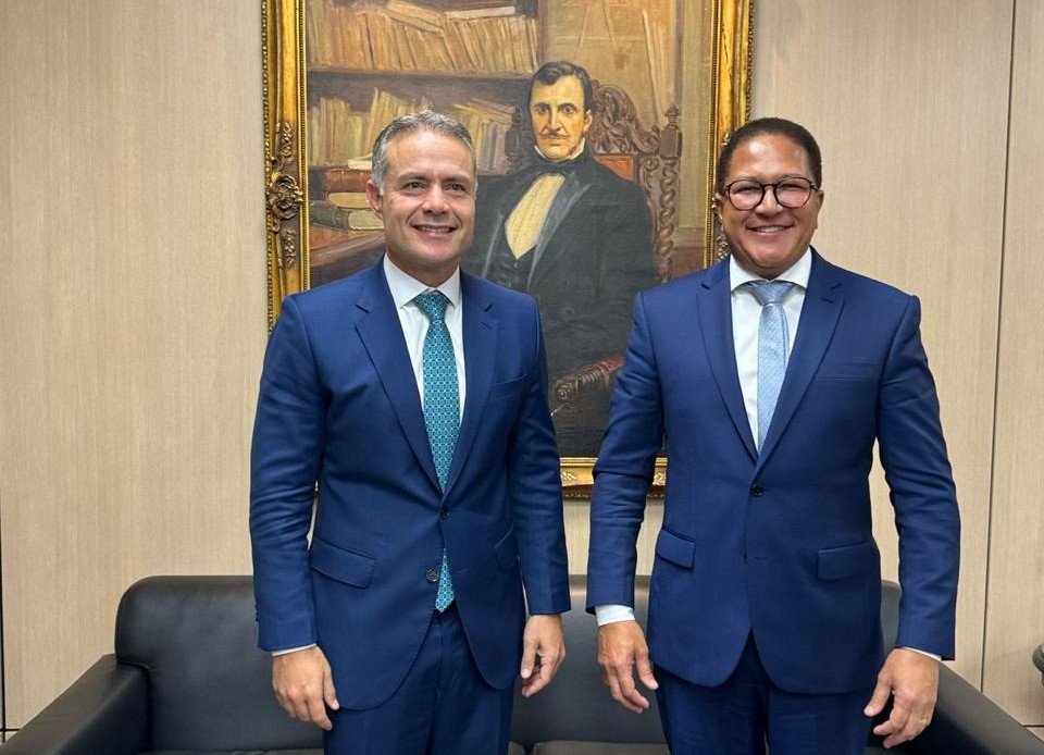 Prefeito Augusto Castro tem audiência com ministro Renan Filho em Brasília que garante avanço na duplicação da BR-415 em Itabuna