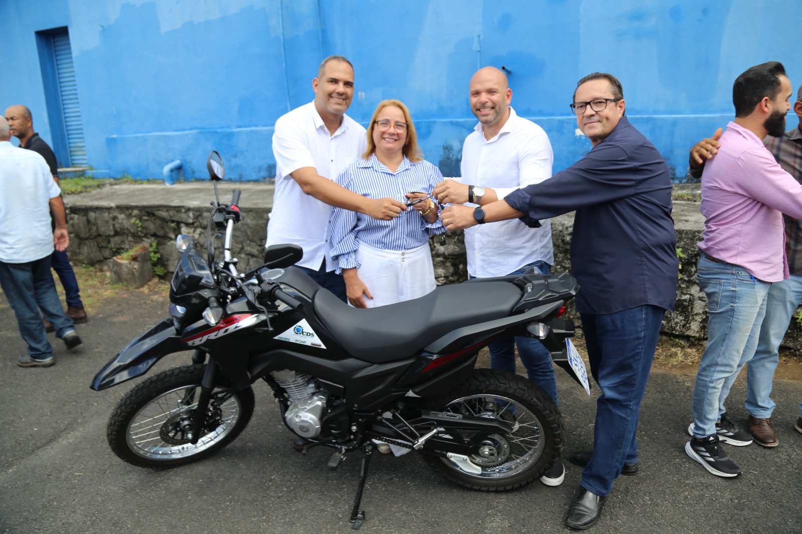 URUÇUCA: PREFEITURA RECEBE MOTOCICLETA DO CDS/LS PARA AUXILIAR NA ASSISTÊNCIA TÉCNICA RURAL