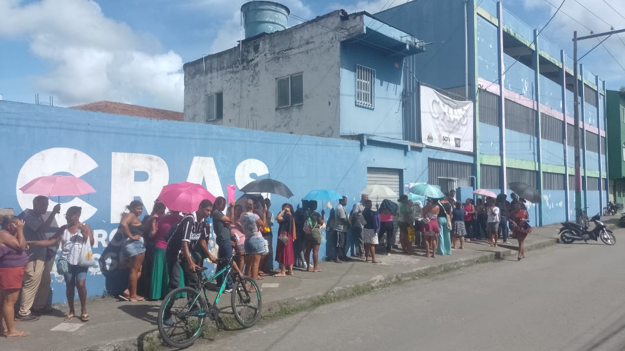 Prefeitura de Itabuna finaliza nesta sexta-feira a entrega dos vouchers do peixes e kits da Semana Santa