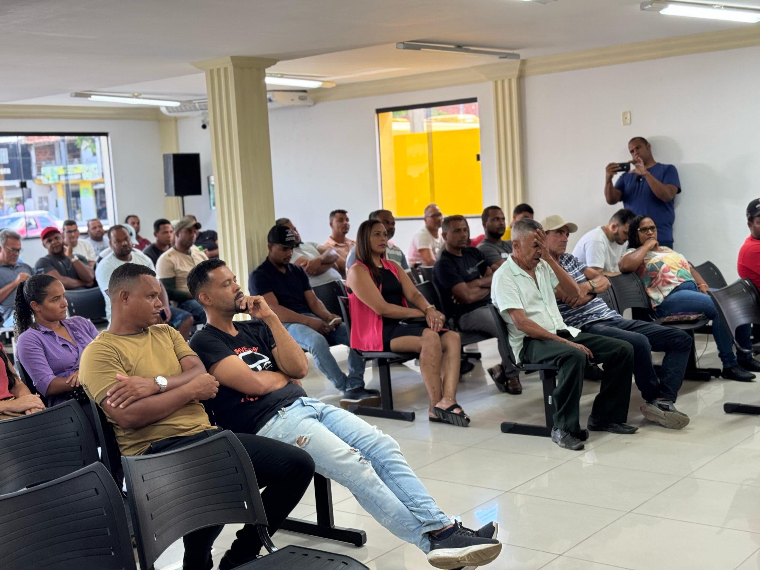 Motoristas de Ibirapitanga participam de capacitação sobre transporte de qualidade