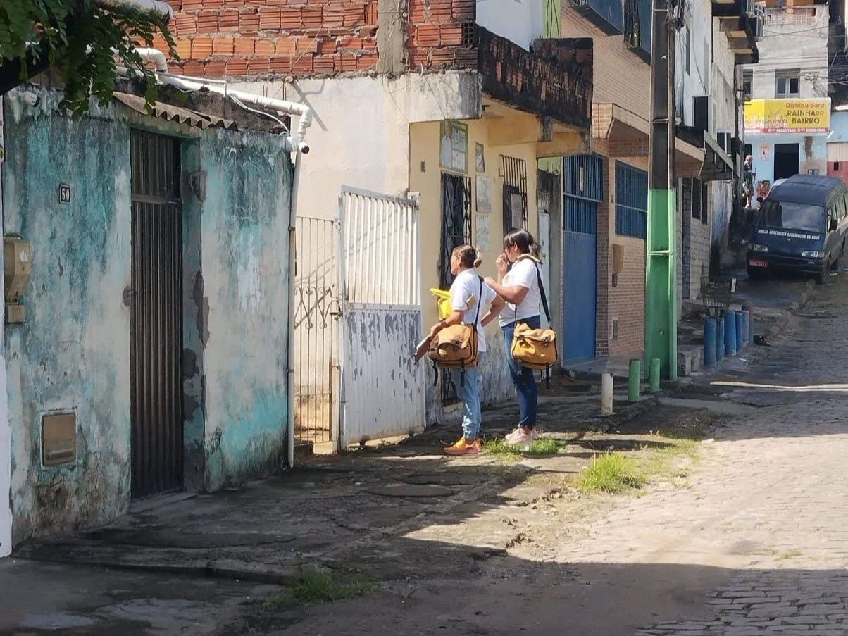 Agentes de Combate às Endemias intensificam ações contra o Aedes Aegypti em bairros de Ilhéus