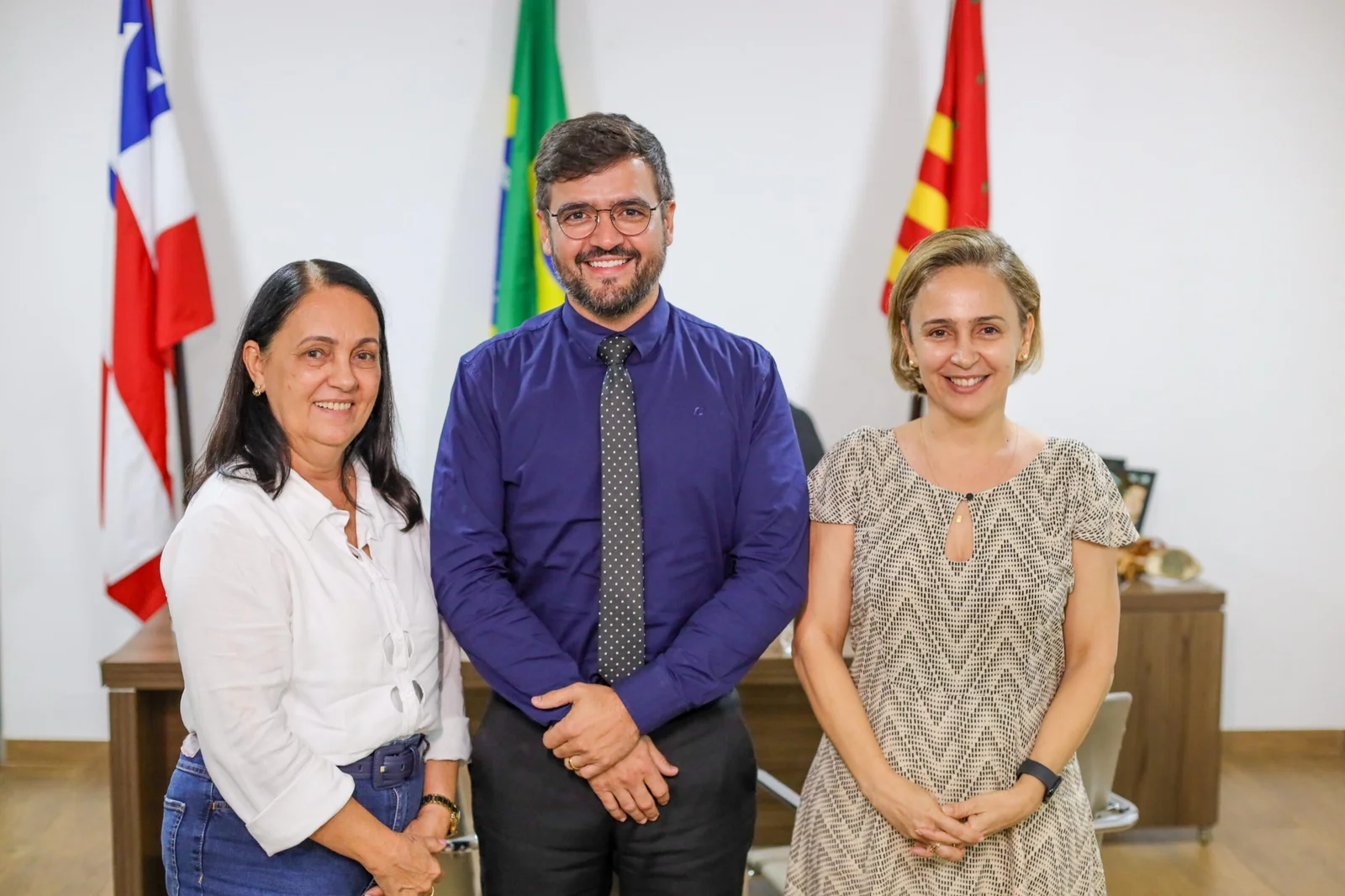 Prefeito Valderico Junior recebe visita da Prefeita de Ubaitaba, Gracinha Viana