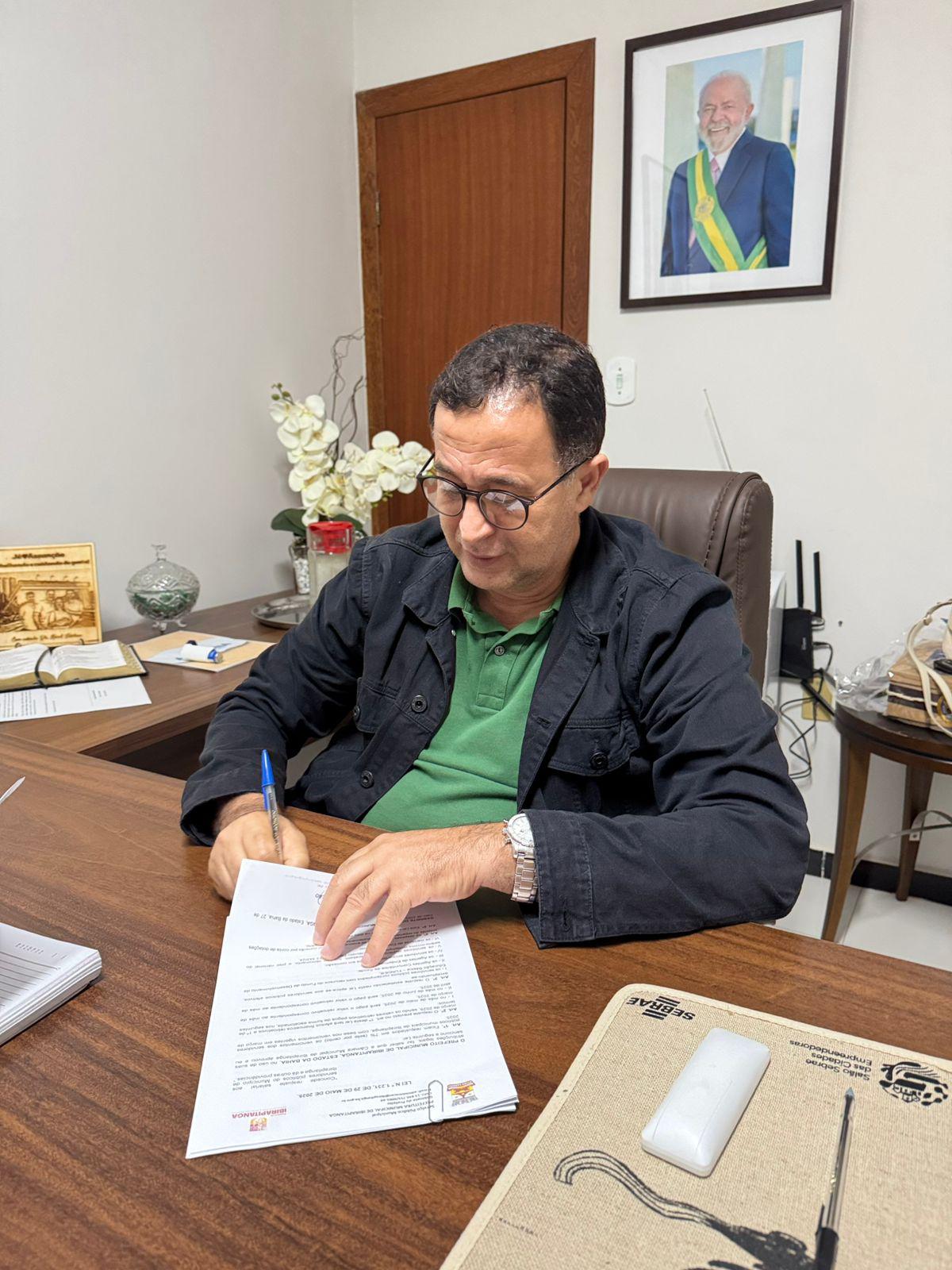 Prefeitura de Ibirapitanga sanciona reajuste salarial para servidores públicos