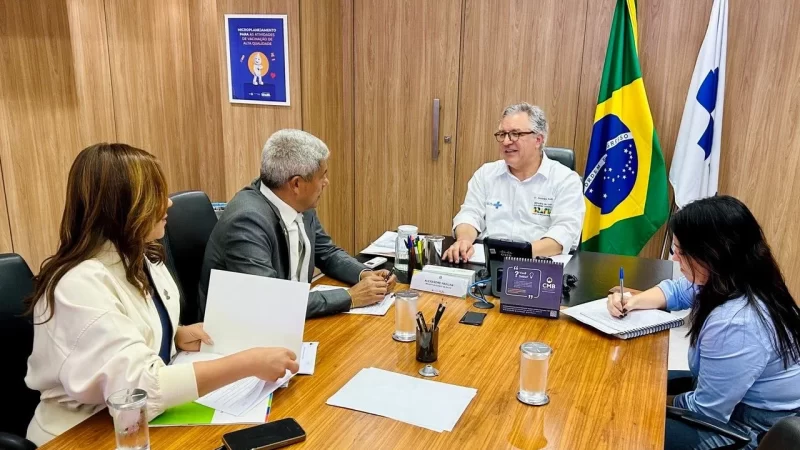 Bahia fortalece rede de saúde pública em agenda estratégica com o Ministério da Saúde