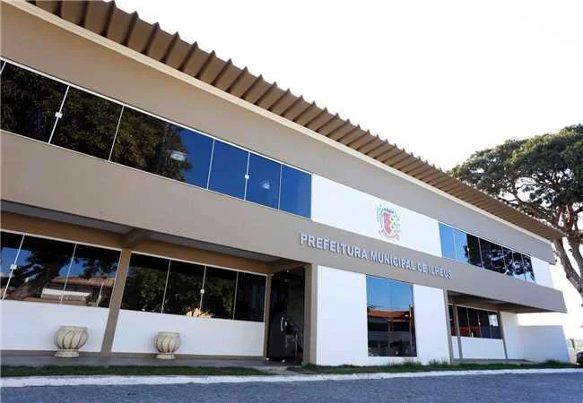 Governo municipal reafirma compromisso com a educação e garante reajuste com base no piso nacional