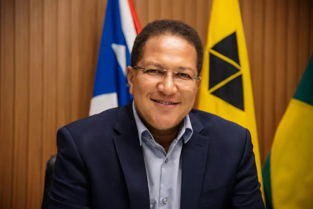 Prefeito Augusto Castro nomeia professores aprovados em concurso para a Rede Municipal de Ensino