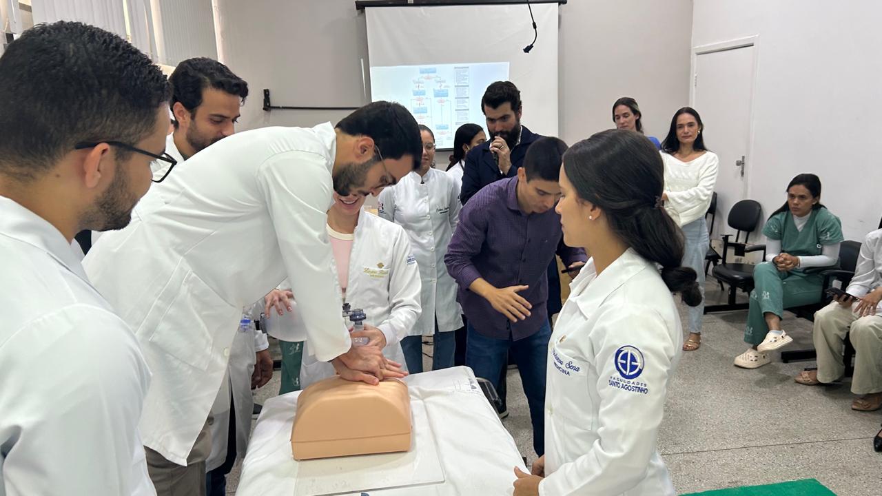 Hospital de Base de Itabuna promove simulação realística de Reanimação Cardiopulmonar (RCP)