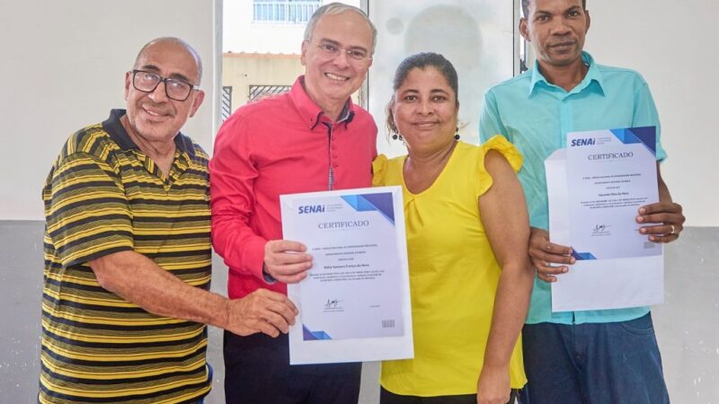 40 alunos foram certificados pela Prefeitura de Itabuna, CEF e SENAI em cursos profissionalizantes