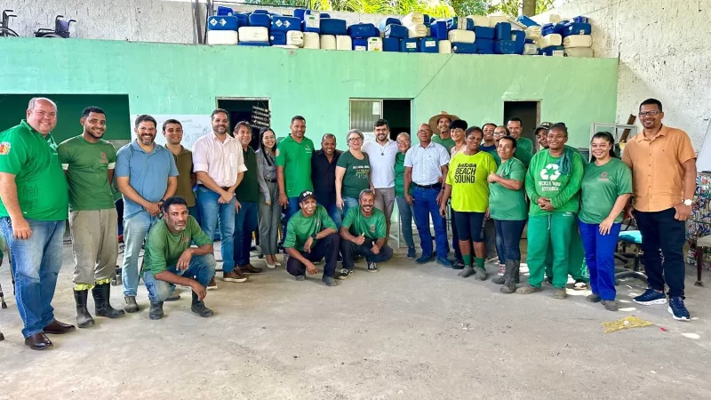 Prefeito Valderico Junior visita a Coolimpa e reforça compromisso com o trabalho socioambiental