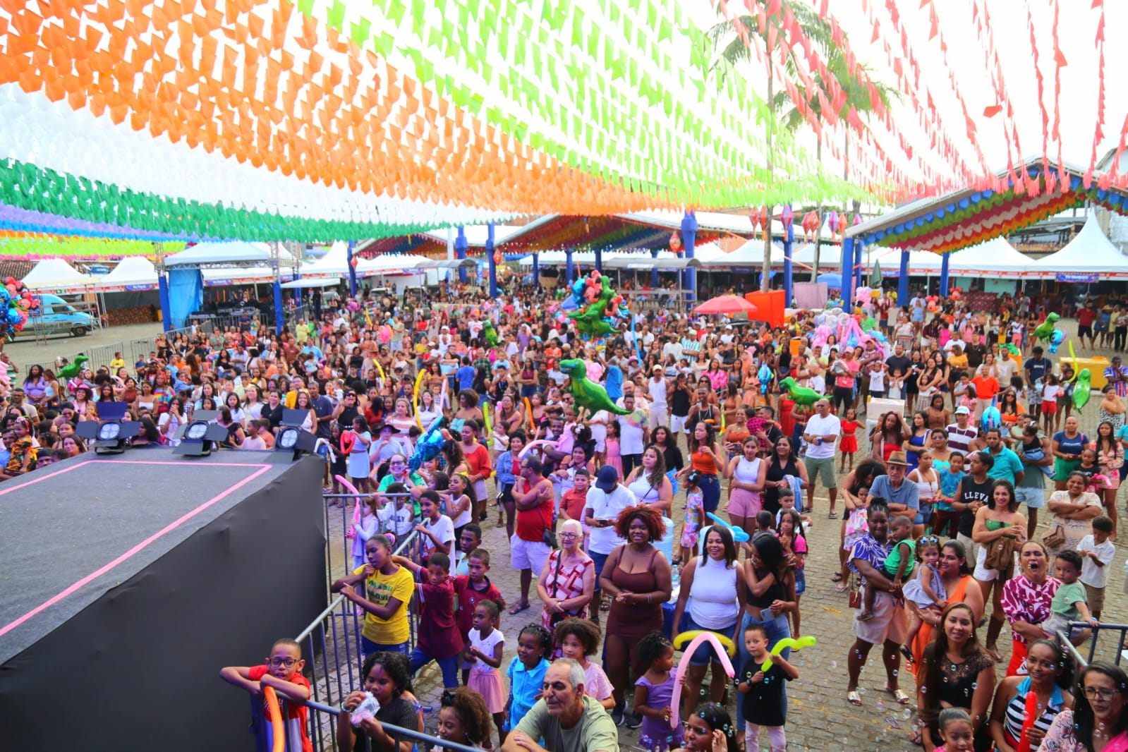 IbiraPedrinho estreia com sucesso e encanta crianças em tarde de festa em Ibirapitanga neste domingo (06)