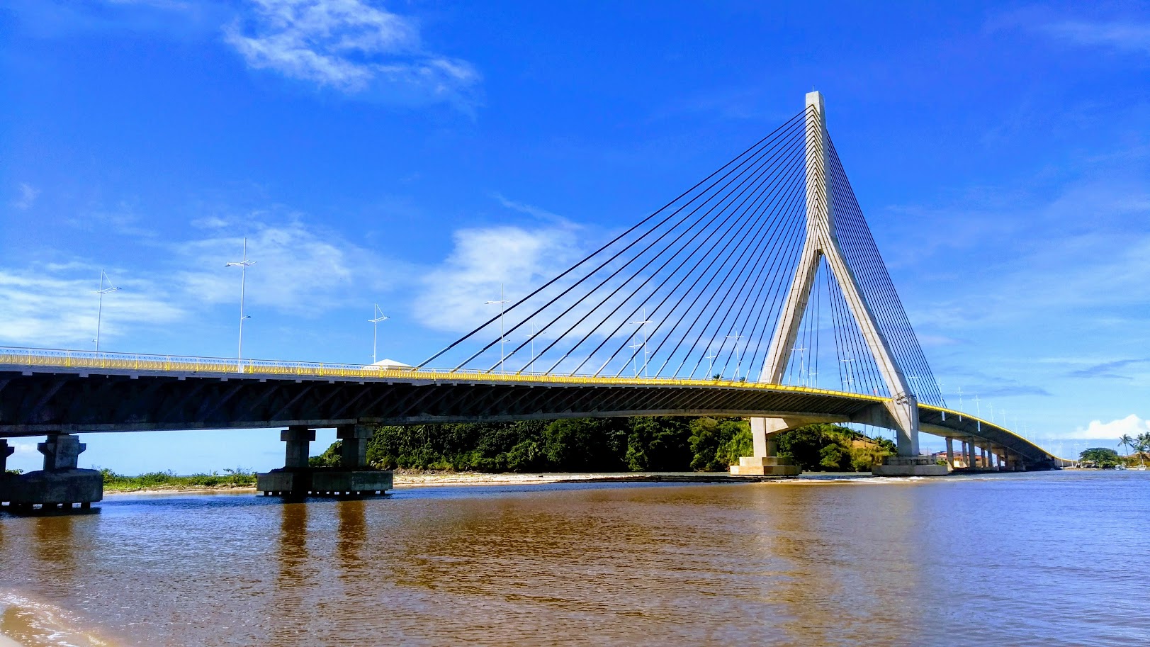 Prefeitura de Ilhéus denuncia furto de cabos e vandalismo em equipamentos públicos