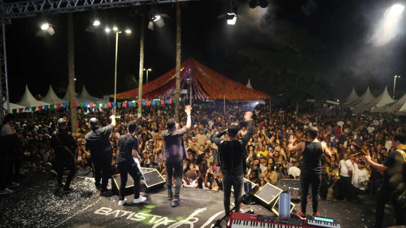 SERRA GRANDE VIVE NOITE HISTÓRICA NA ABERTURA DO SÃO PEDRO 2025 COM BATISTA LIMA E MUITA EMOÇÃO