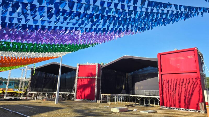 Decoração do São Pedro transforma Ibirapitanga e aumenta a expectativa para o IbiraPedro 2025