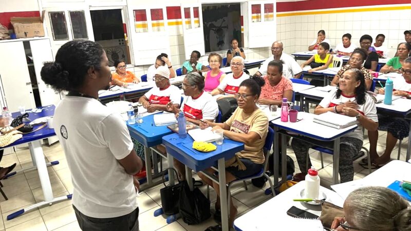 Prefeitura de Ibirapitanga libera primeira parcela da Bolsa Auxílio Permanência para alunos da EJA