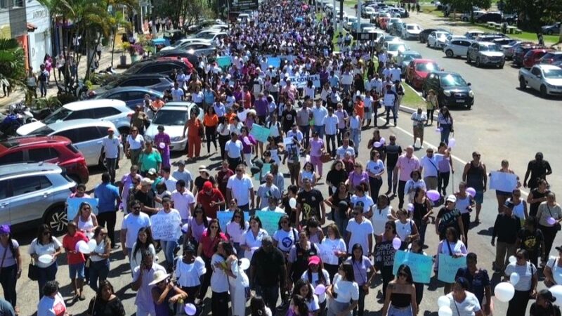 Caminhada pede justiça e o fim da violência contra as mulheres em Ilhéus