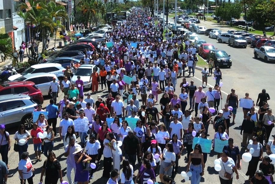 Caminhada pede justiça e o fim da violência contra as mulheres em Ilhéus