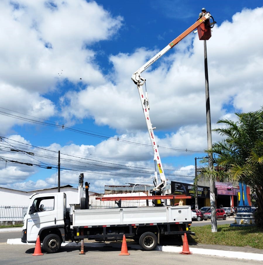 Prefeitura de Itabuna instala 40 novas luminárias na Avenida José Soares Pinheiro
