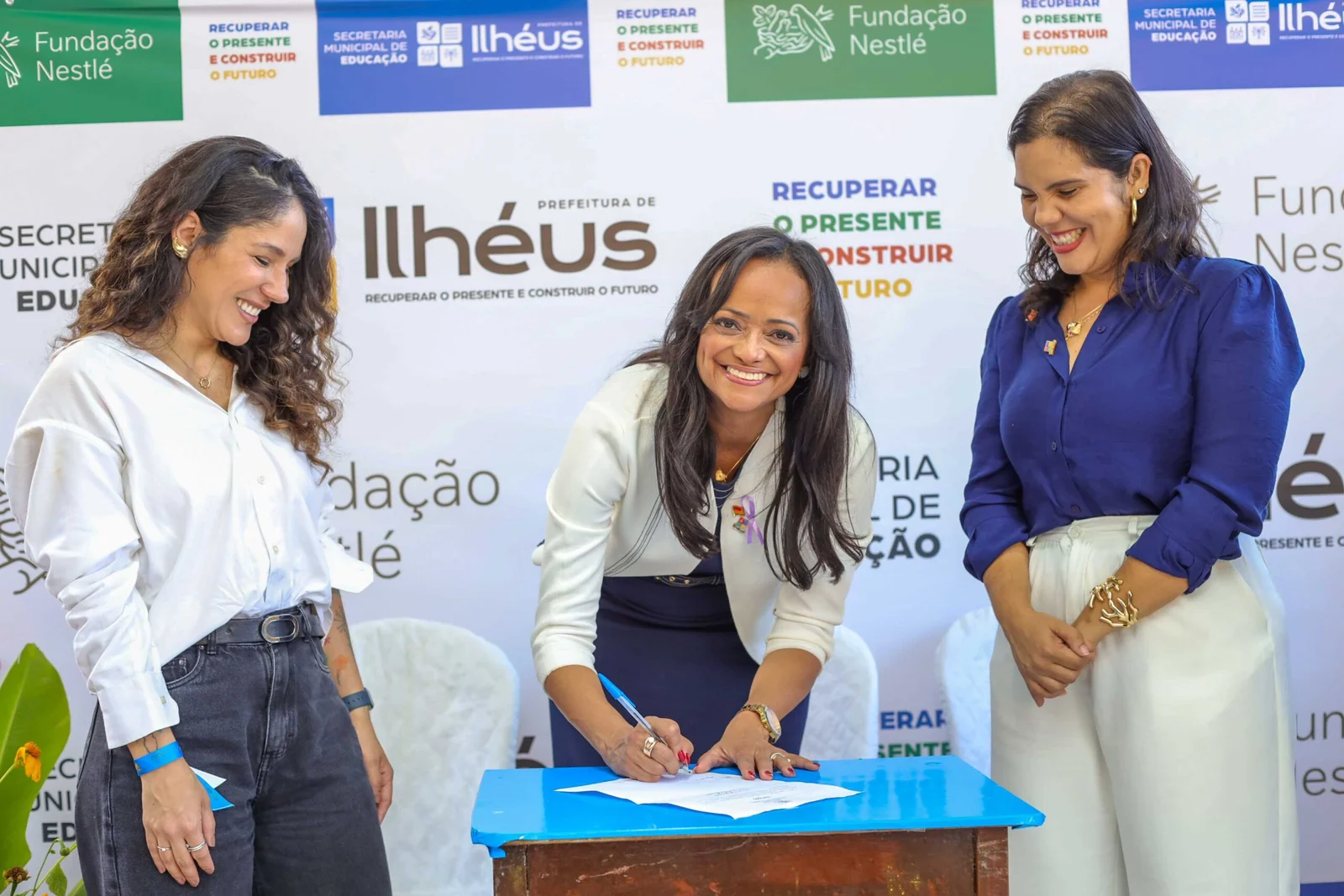 Olivença ganha escola modelo com horta educativa e bebedouro de água tratada