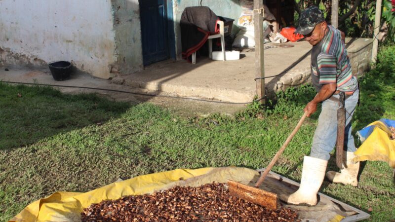 Técnicos da EMASA visitam a AGRAFAM para estudar a implantação da rede de abastecimento de água
