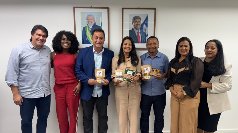 Prefeito de Ibirapitanga reforça agenda com secretarias de Educação e Saúde