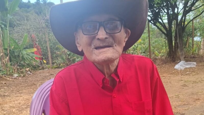 URUÇUCA: FAMÍLIA CELEBRA A VIDA DE JOSÉ BASÍLIO, O HOMEM MAIS VELHO DO MUNDO, EM SERRA GRANDE