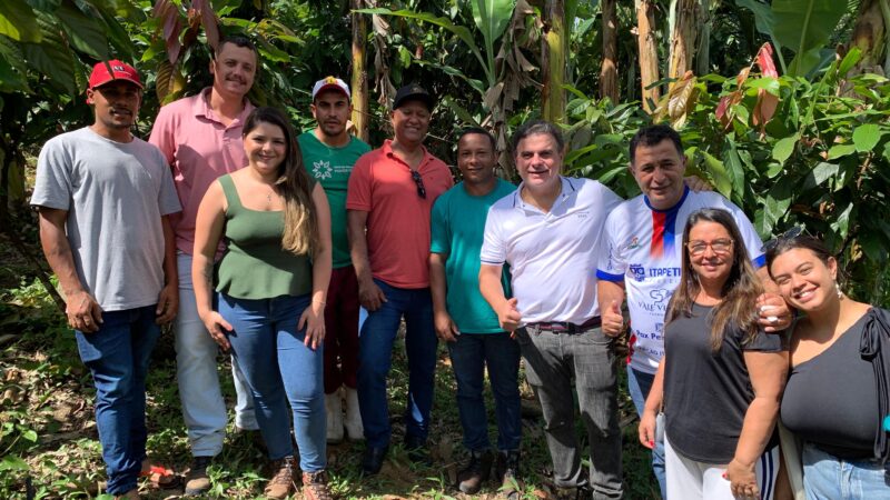 Prefeito Jé Assunção recebe deputado João Bacelar em visita ao assentamento Dois Riachões em Ibirapitanga