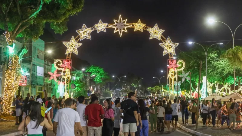 Ilhéus inaugura Natal 2025 com apresentações culturais e decoração especial