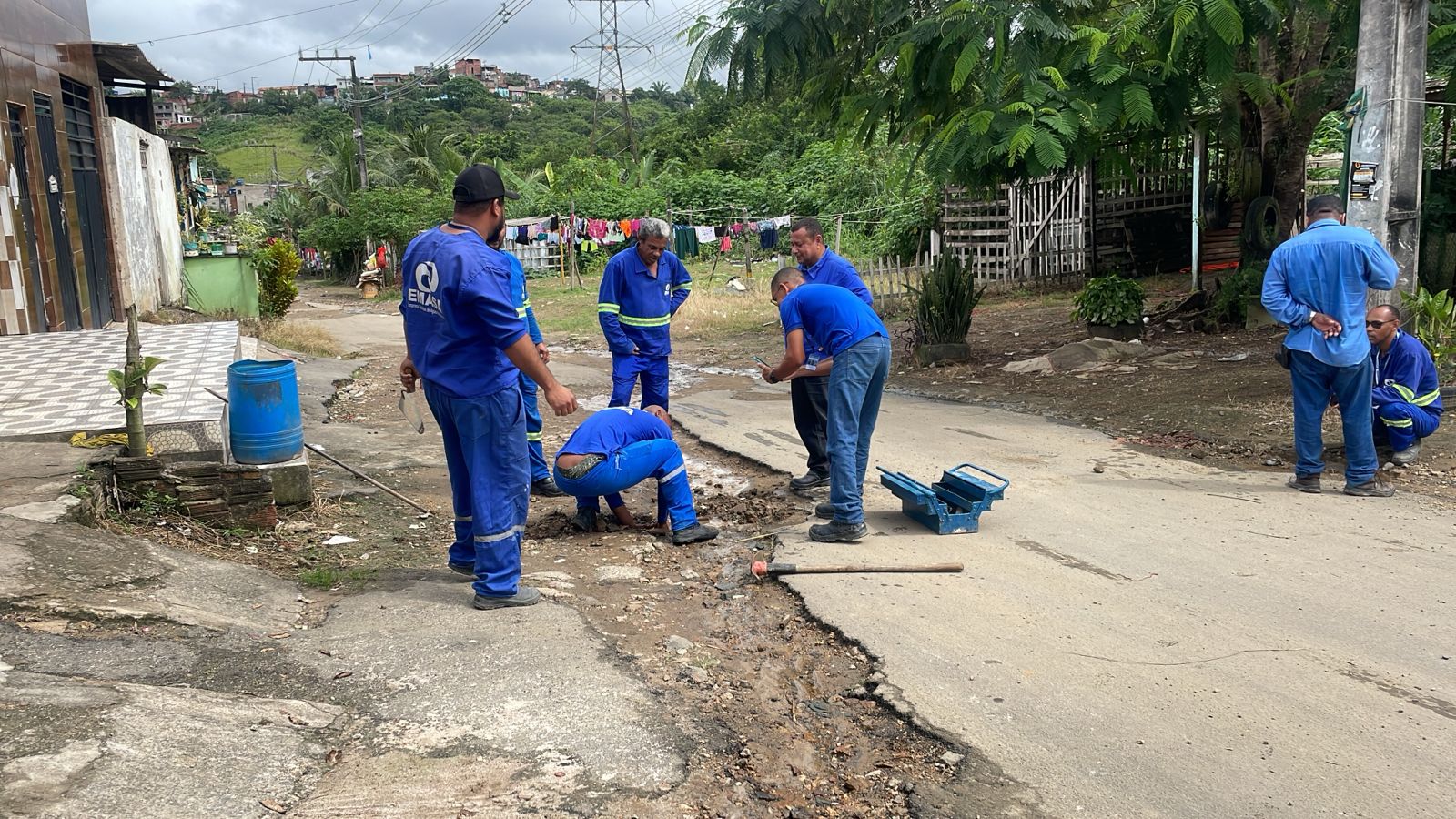 Operação da EMASA retira ligação clandestina que abastecia mais de 20 imóveis em Itabuna