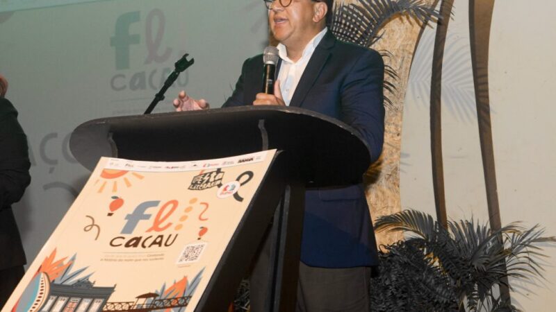 Prefeito Augusto Castro destaca a importância da FLICACAU para a promoção do livro, leitura e literatura