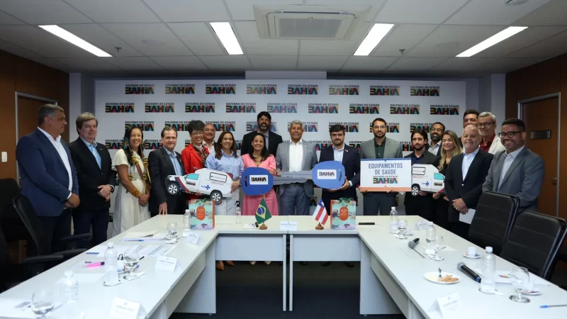 Ambulâncias, veículos administrativos e equipamentos para a saúde são entregues pelo Governo do Estado durante reunião com Prefeitura de Ilhéus