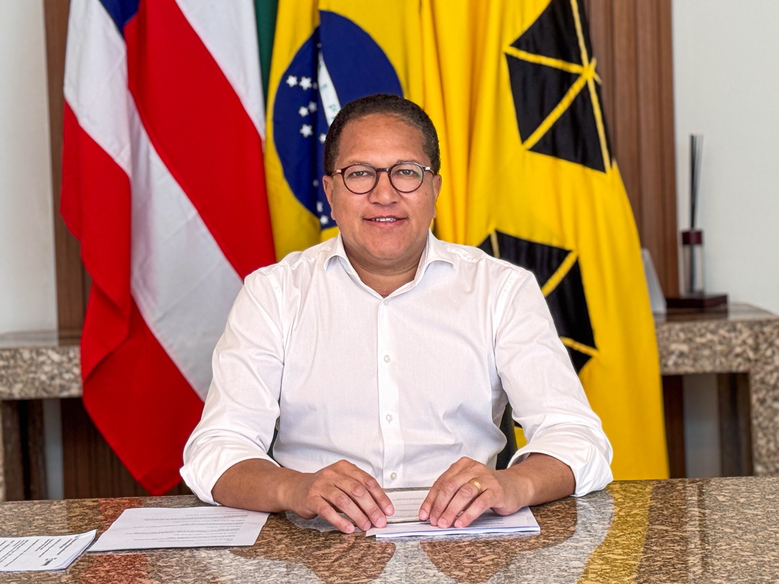 Prefeito Augusto Castro pede autorização para a revisão salarial de servidores em cargos de comissão e conselheiros tutelares e estende Auxilio Alimentação ao REDA