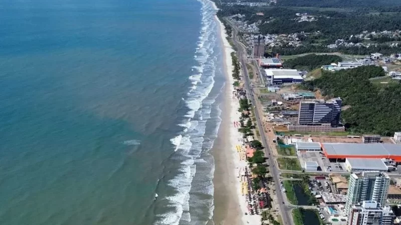 Ilhéus proíbe cobrança de consumação mínima nas barracas de praia do município