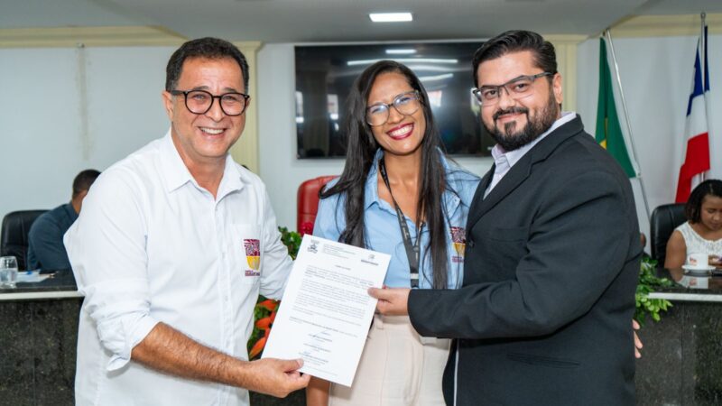 Prefeitura de Ibirapitanga realiza cerimônia de nomeação de servidores aprovados no concurso de 2019 nesta terça (06)