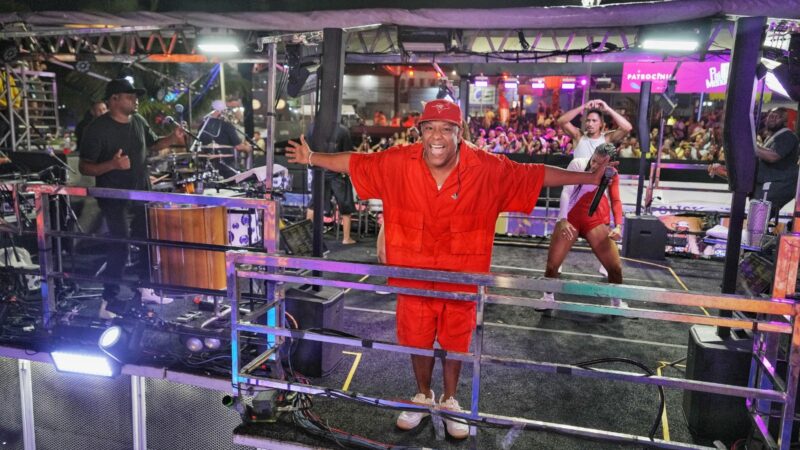 Márcio Victor e Psirico fazem história e transformam o Circuito Sabará em um mar de gente em Itabuna