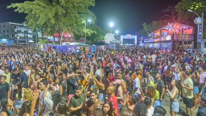 Carnaval de Itabuna aquece a economia e faz ambulantes celebrarem recorde de vendas no Circuito Sabará