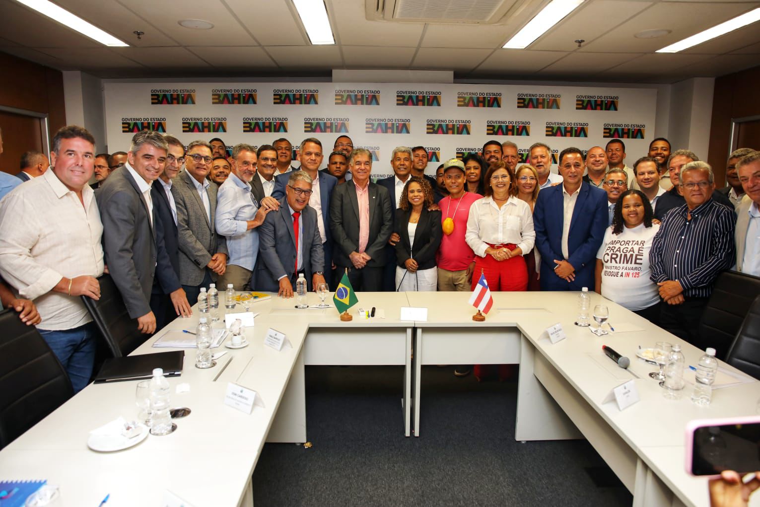 Governador recebe produtores de cacau e reafirma compromisso para o fortalecimento da cadeia produtiva na Bahia