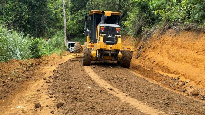 Prefeitura de Ibirapitanga intensifica obras na zona rural com 7 frentes de serviço