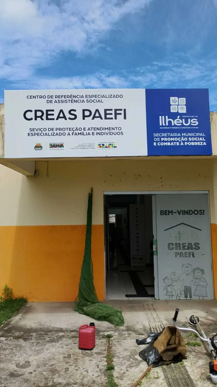 Unidade de Assistência Social no Malhado recebe serviços de limpeza e roçagem