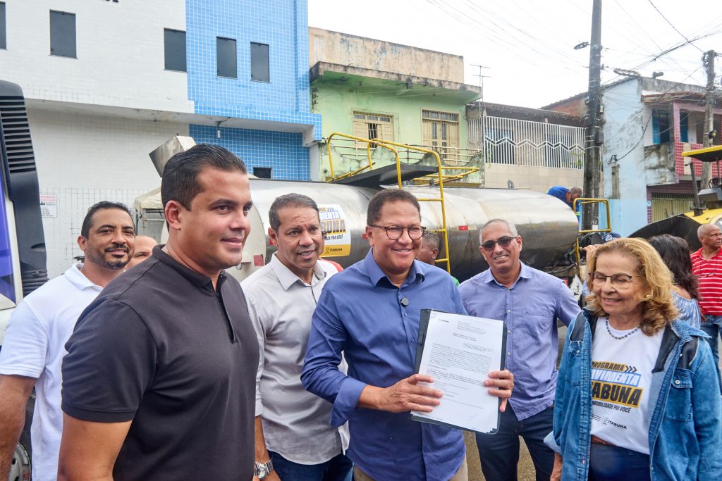 Prefeito Augusto Castro assina Ordem de Serviço e autoriza início das obras e serviços do Programa Pavimenta Itabuna no Fonseca