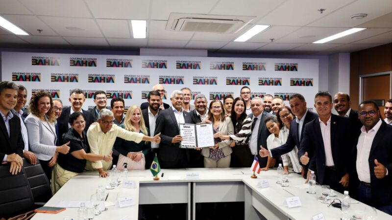 Governo do Estado firma convênio inédito com consórcio intermunicipal para regulação de resíduos sólidos na Bahia