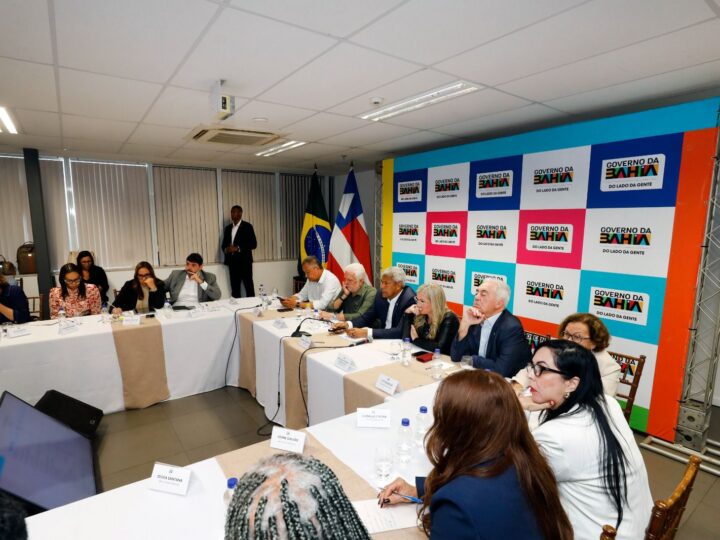 Governo da Bahia realiza balanço estratégico com secretários e parlamentares