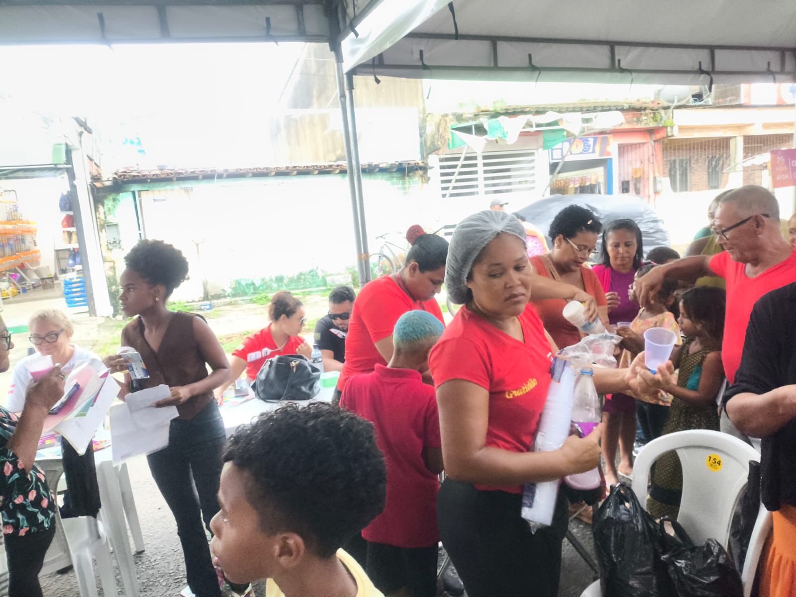 Projeto Periferia de Direitos leva serviços sociais e de saúde a Ilhéus