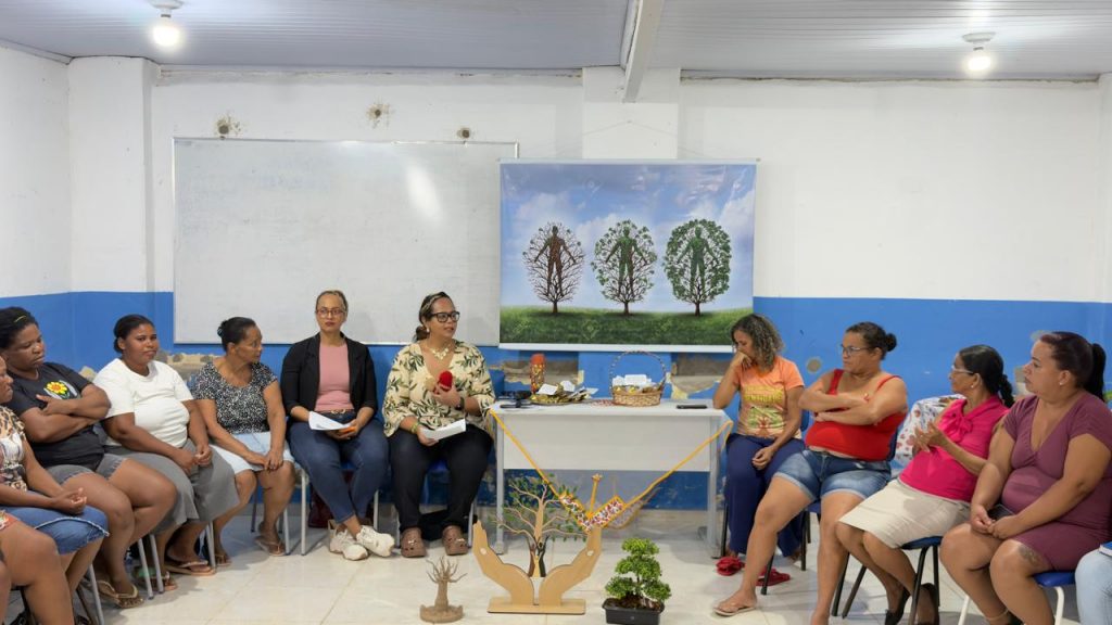 Justiça Restaurativa e fortalecimento de vínculos marcam encontro no noturno da Rede Municipal