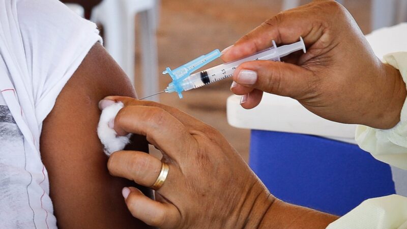 URUÇUCA REALIZA VACINAÇÃO NAS ESCOLAS ENTRE OS DIAS 12 E 14 DE MAIO