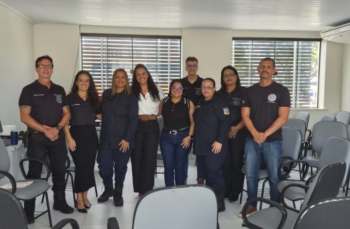 Secretaria de Políticas para as Mulheres e representantes da Patrulha Guardiã Maria da Penha e GCM pedem criação de Sala Lilás no DPT Itabuna