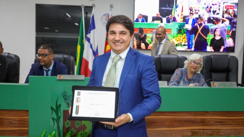 Jorge Amado Neto recebe título de cidadão ilheense no aniversário de 492 anos de Ilhéus