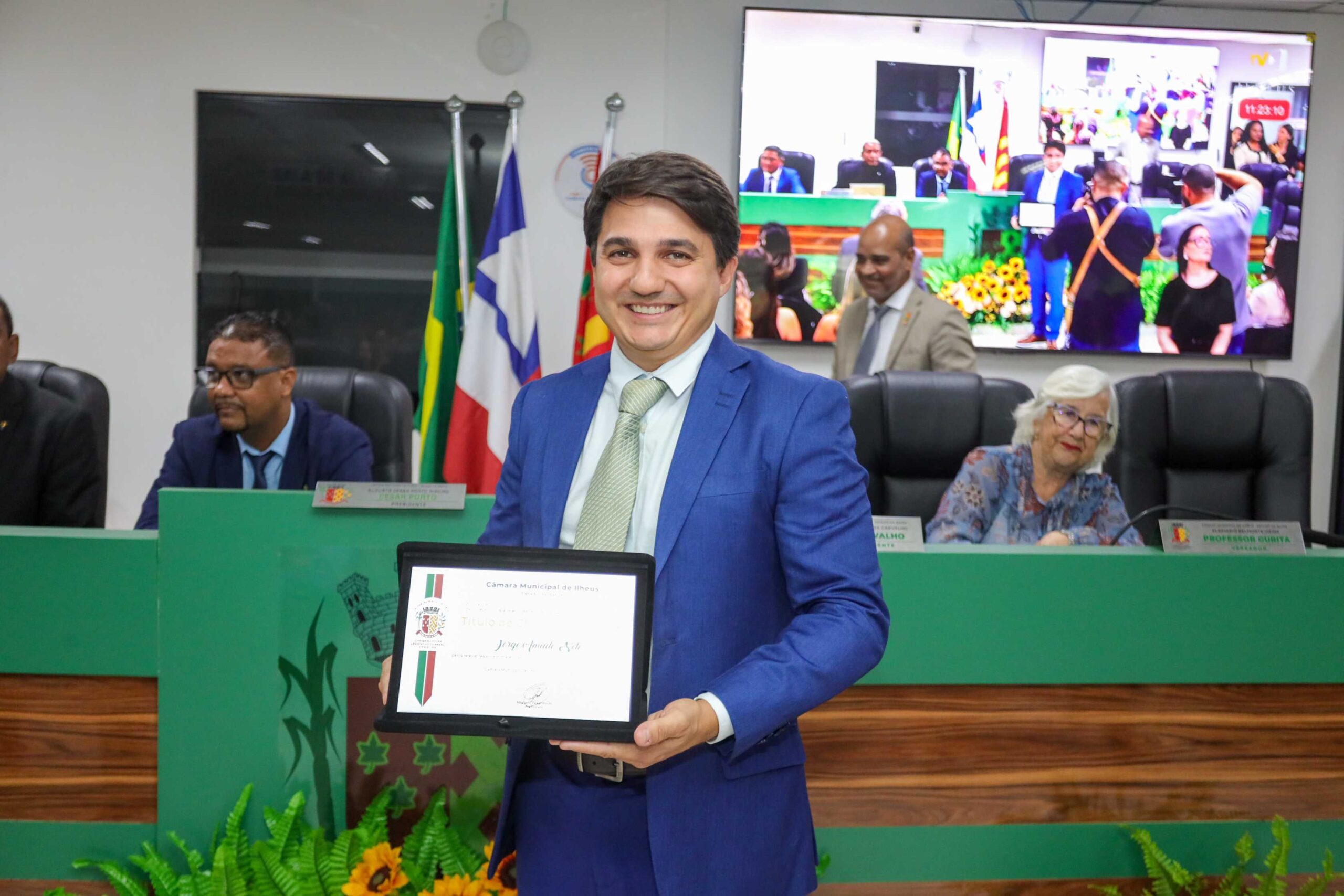 Jorge Amado Neto recebe título de cidadão ilheense no aniversário de 492 anos de Ilhéus