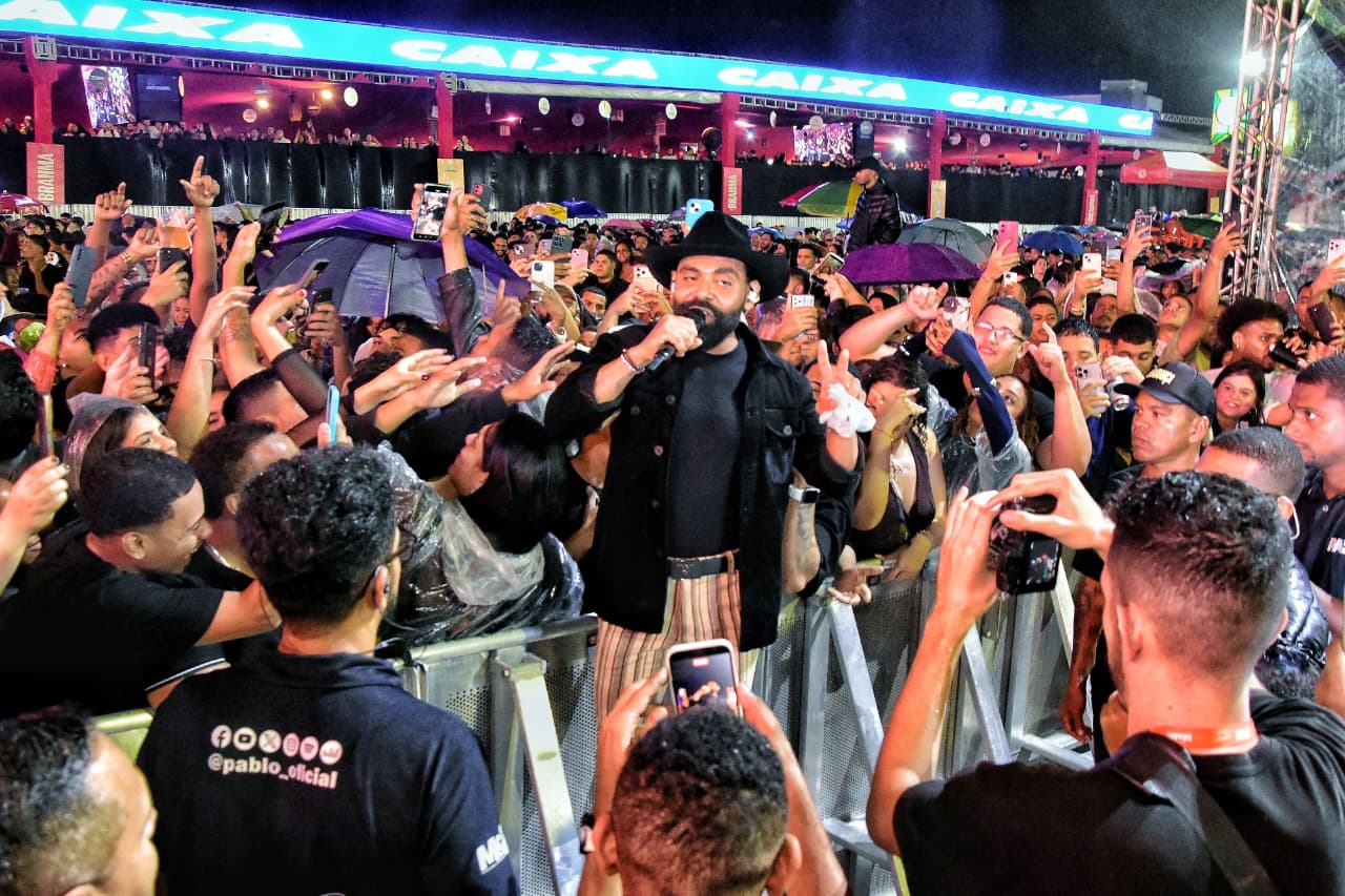 Multidão na 1ª noite do Ita Pedro 2026 confirma a celebração da cultura nordestina na maior festa de São Pedro do Brasil